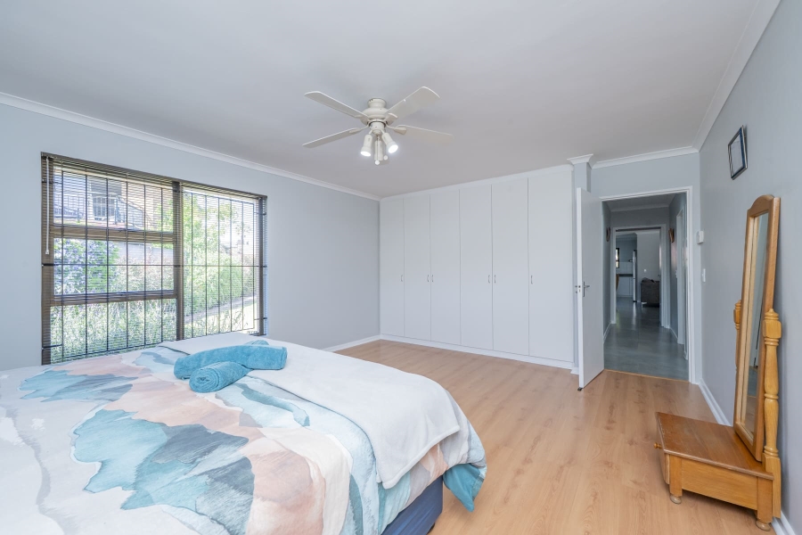 4 Bedroom Property for Sale in Vredekloof Western Cape